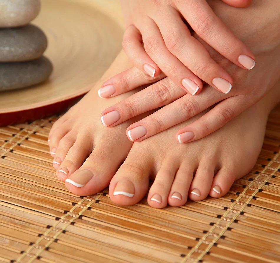 AAYNA Waterless Medical Pedicure - AAYNA Clinic