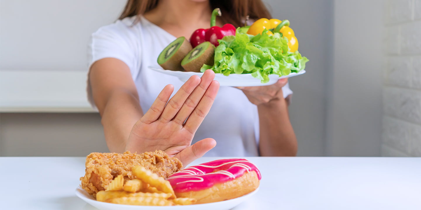 Foods to Eat & Avoid for Weight Loss Treatment