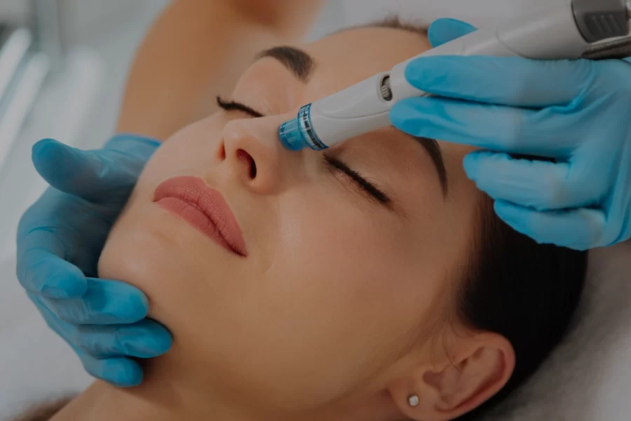 HydraFacial Side Effects: Are There Any?