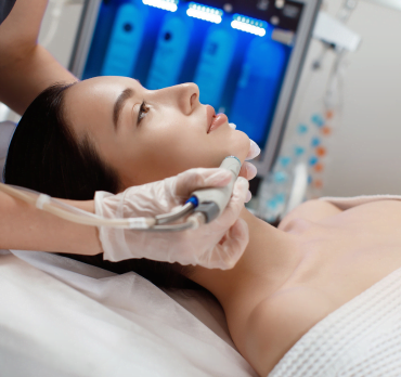 Unlock Radiant Skin: 3 Spectacular Tips In HydraFacial for Instant Glow